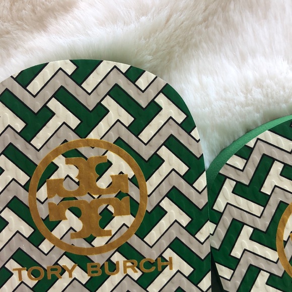 🏷$98| LAST PAIR⚡️Tory Burch NWT Emerald Green Flip Flops(SOLD OUT ONLINE) - Picture 5 of 9